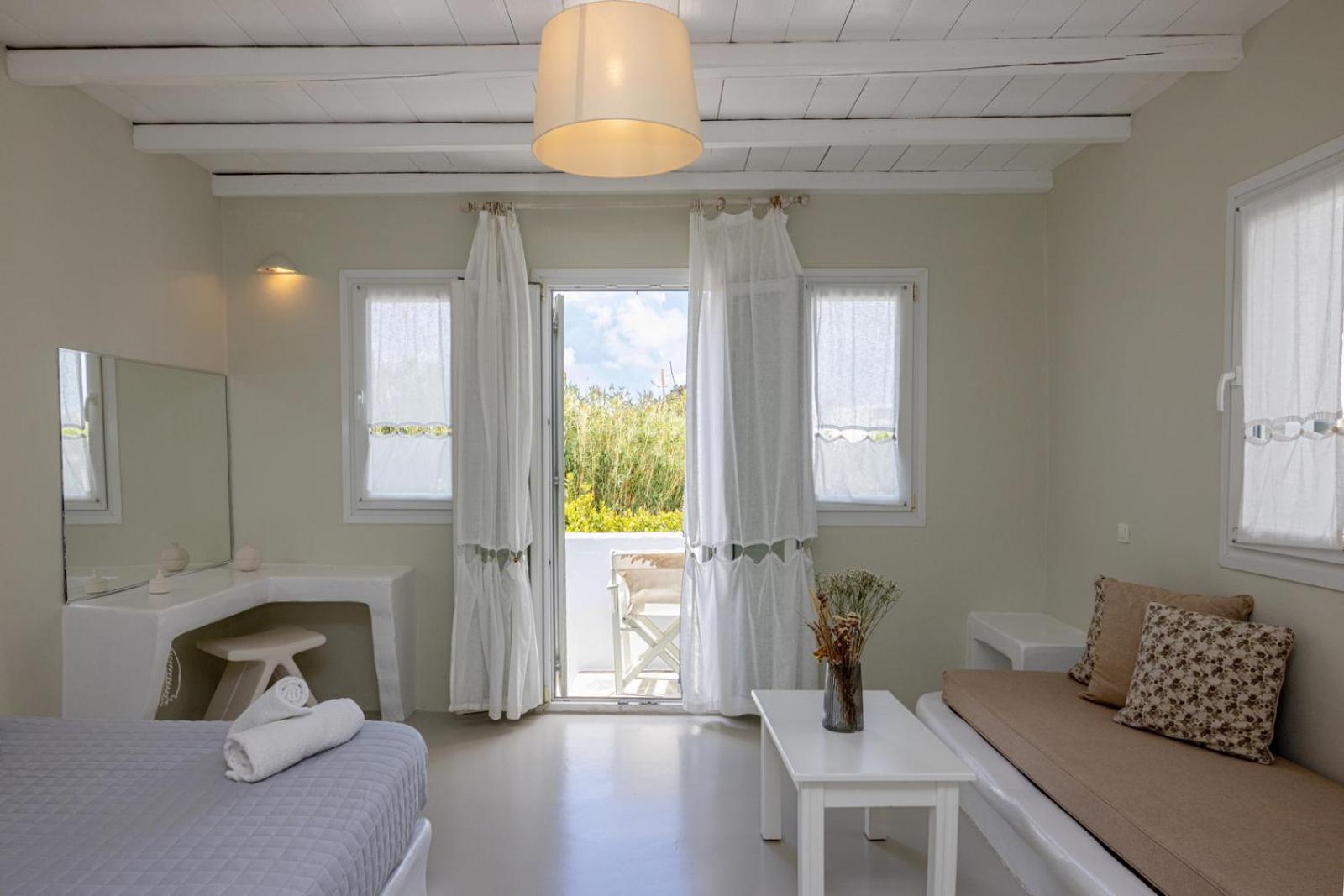 Soulmate'S Suites Tinos Киония Экстерьер фото