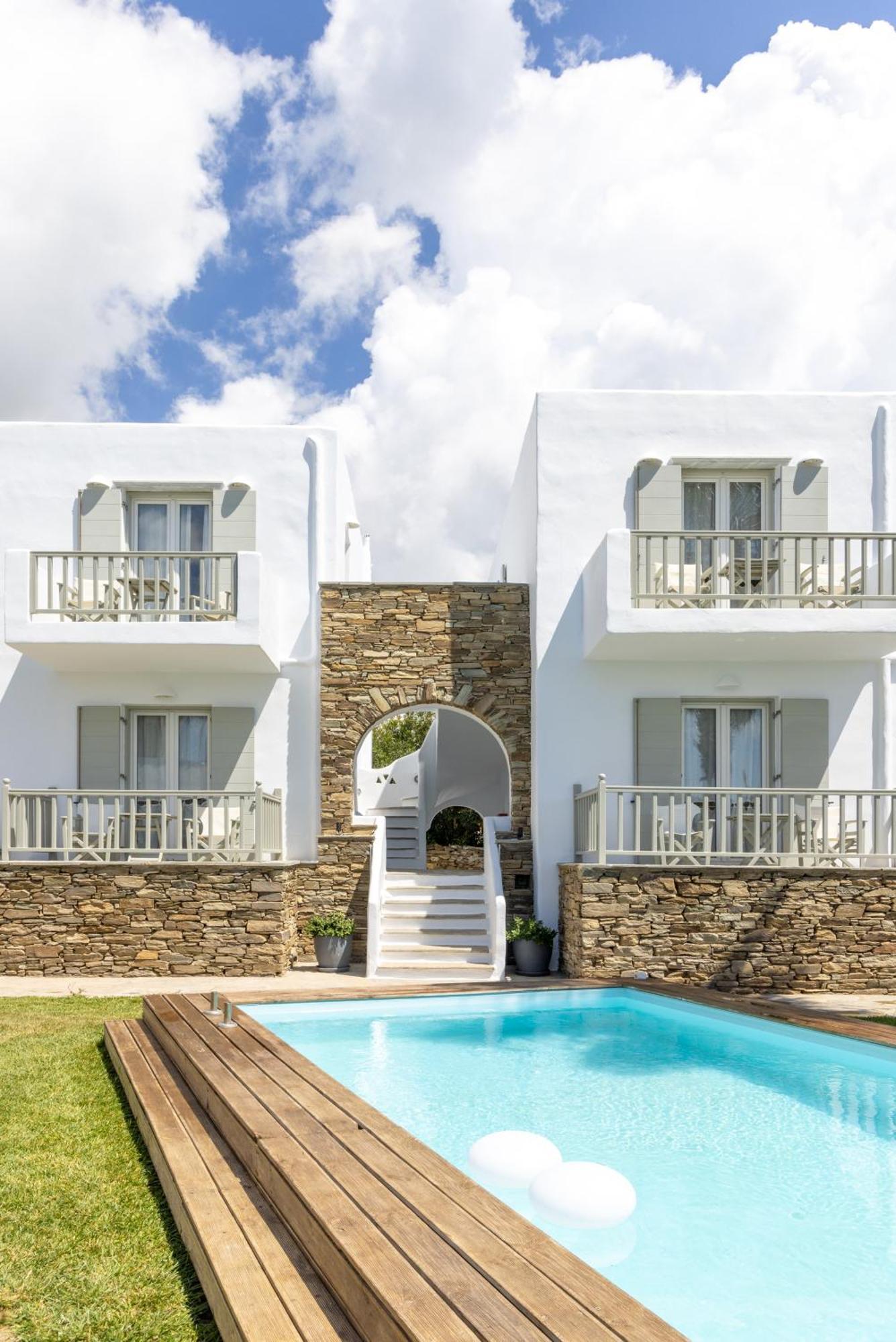 Soulmate'S Suites Tinos Киония Экстерьер фото