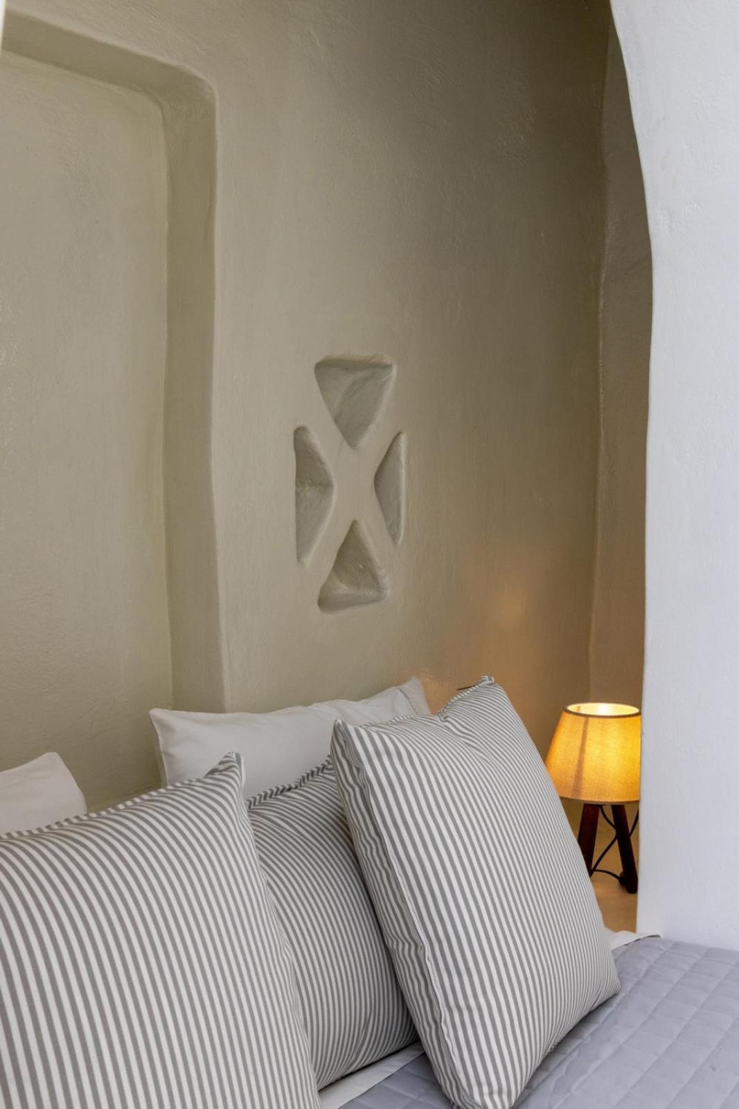 Soulmate'S Suites Tinos Киония Экстерьер фото
