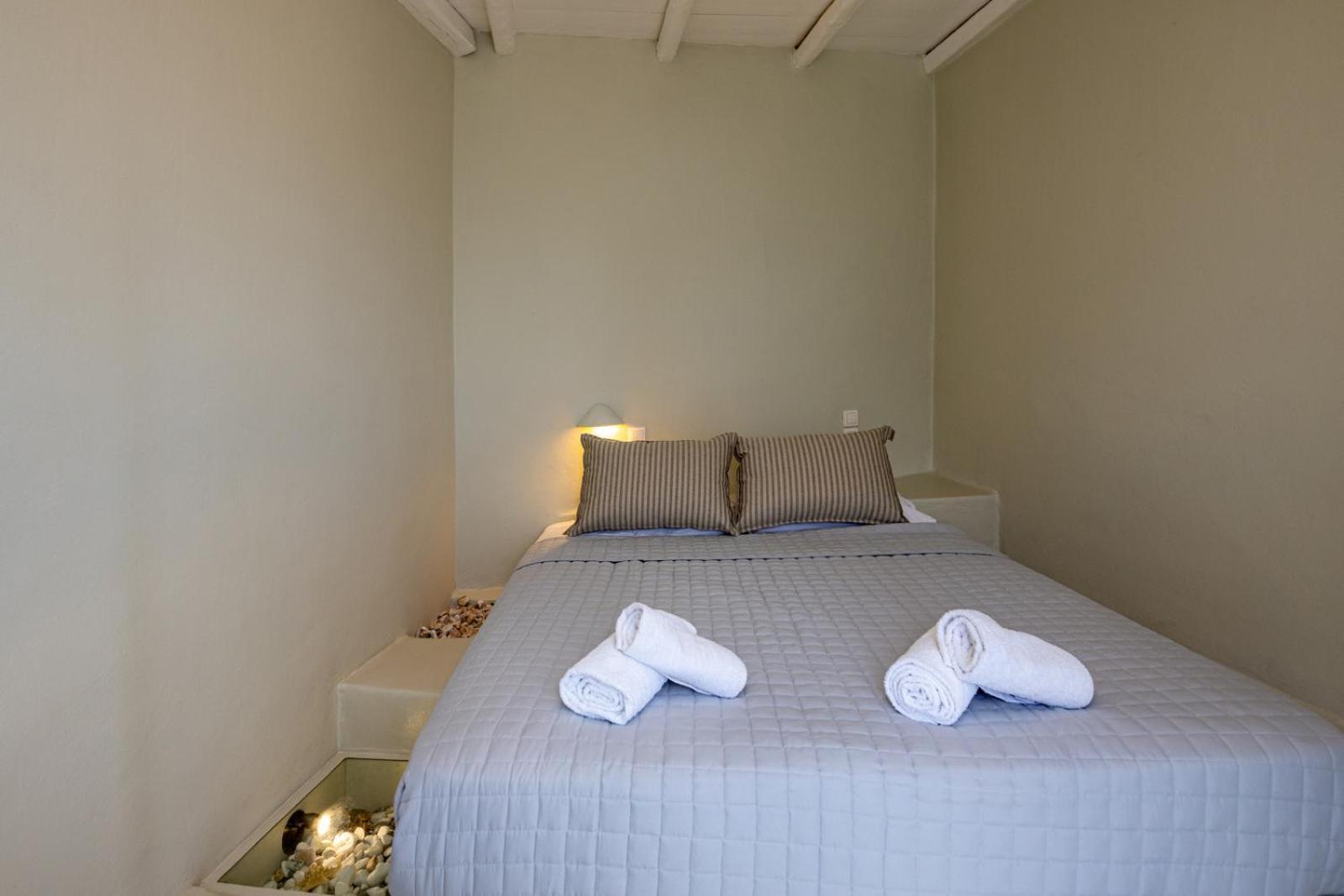 Soulmate'S Suites Tinos Киония Экстерьер фото