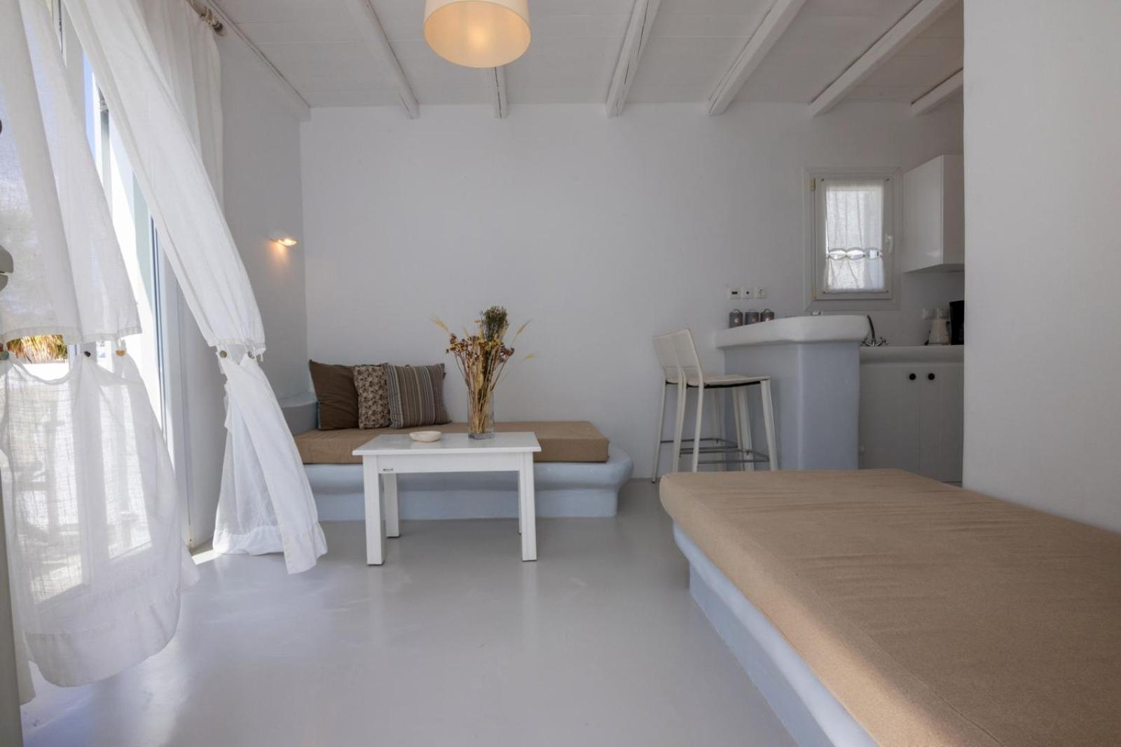 Soulmate'S Suites Tinos Киония Экстерьер фото