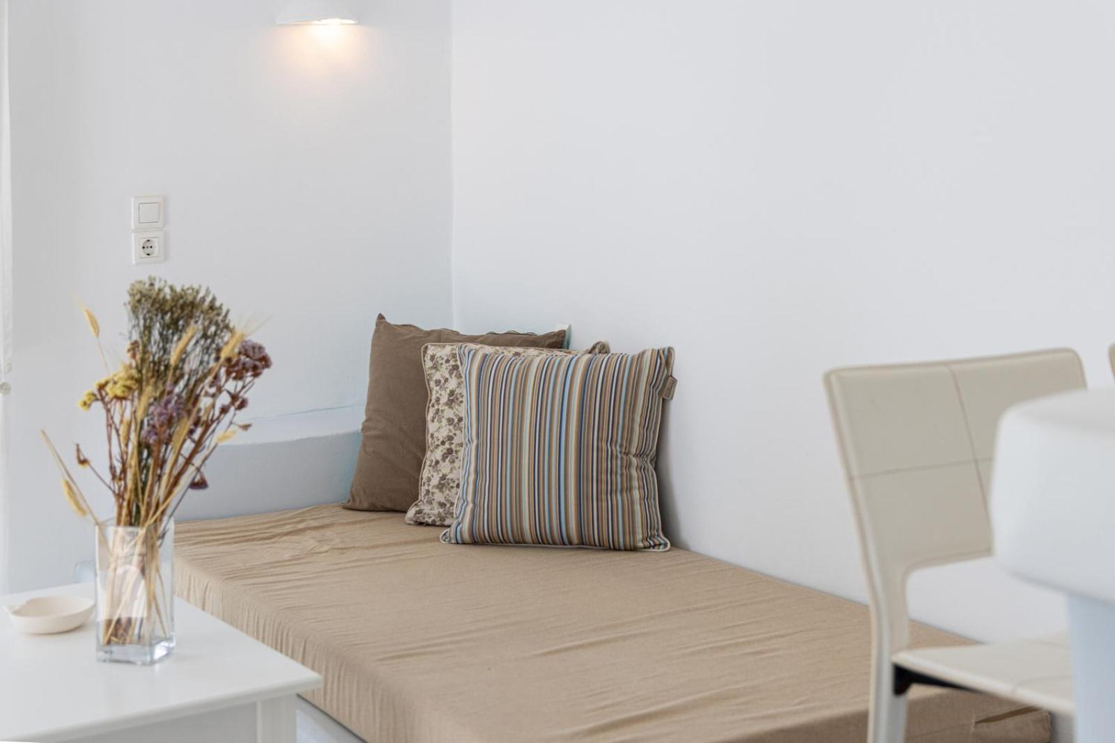 Soulmate'S Suites Tinos Киония Экстерьер фото