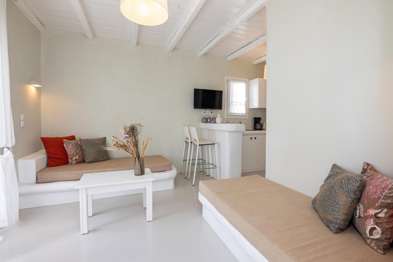 Soulmate'S Suites Tinos Киония Экстерьер фото