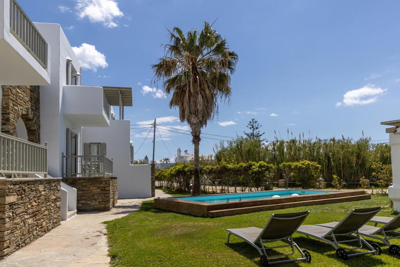 Soulmate'S Suites Tinos Киония Экстерьер фото